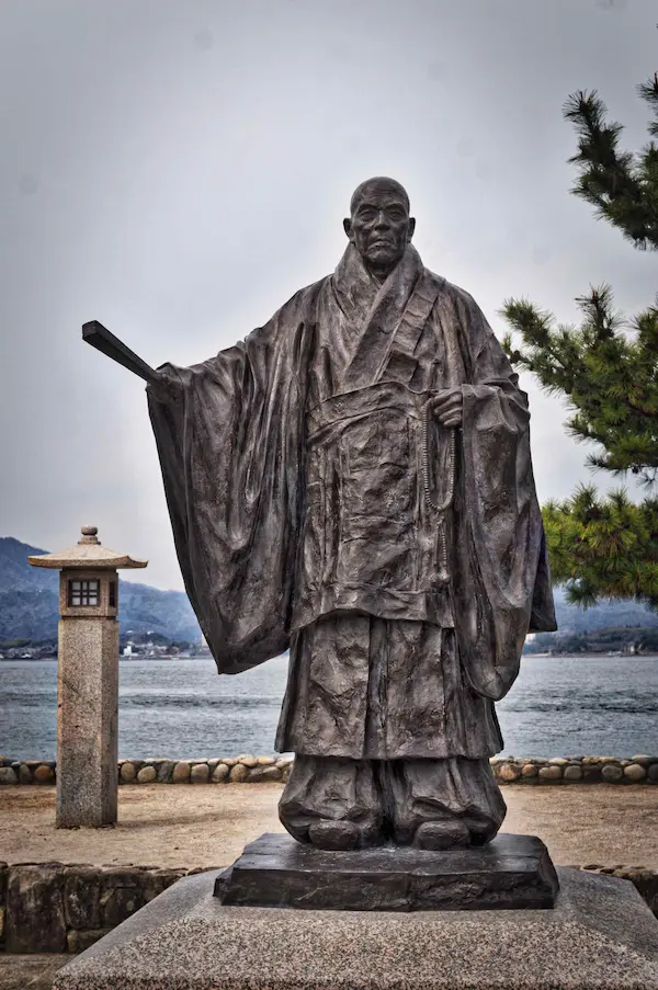 Taira no Kiyonmori Statue